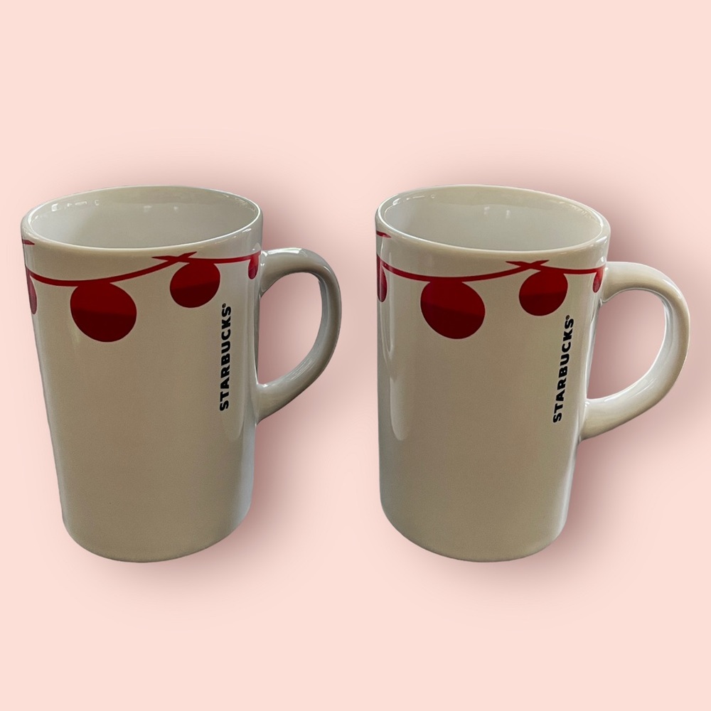 Set of two Starbucks 2012 Christmas Coffee Tea‎ Mugs